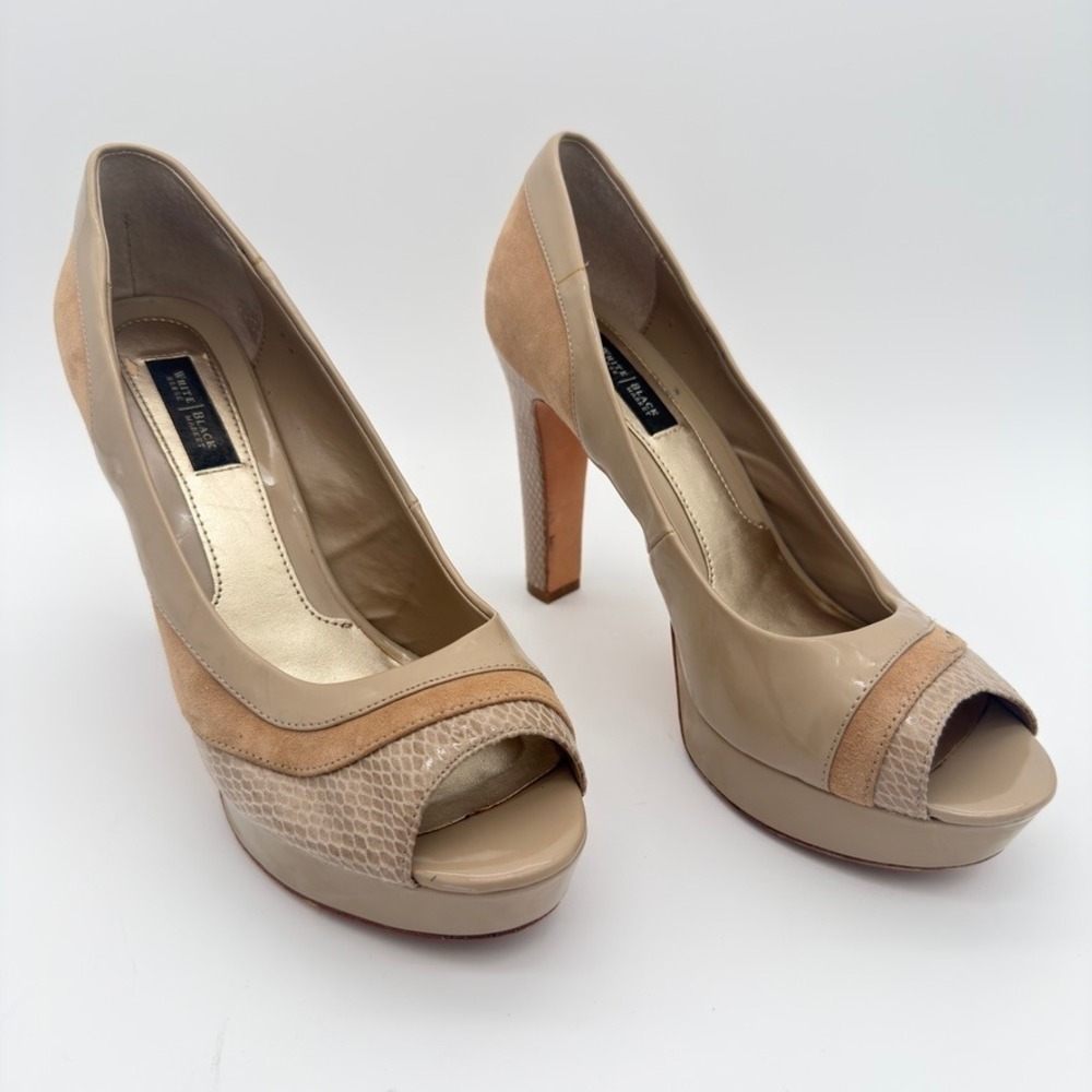 White House Black Market 8.5M Peep Toe Platform Pumps Beige Tan Snake Heel
